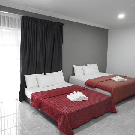Tebing Guest House Taman Negara Malaysia Куала Тахан Екстериор снимка