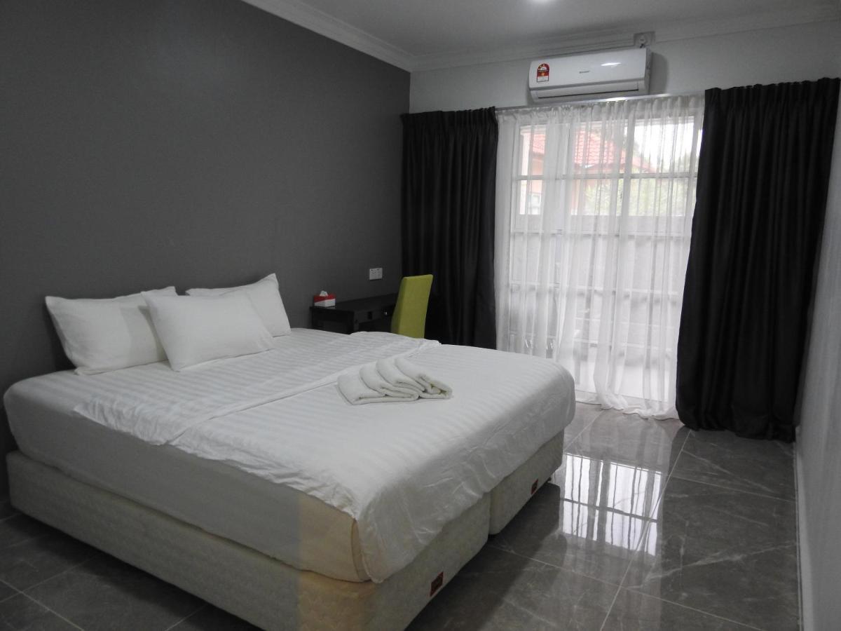 Tebing Guest House Taman Negara Malaysia Куала Тахан Екстериор снимка