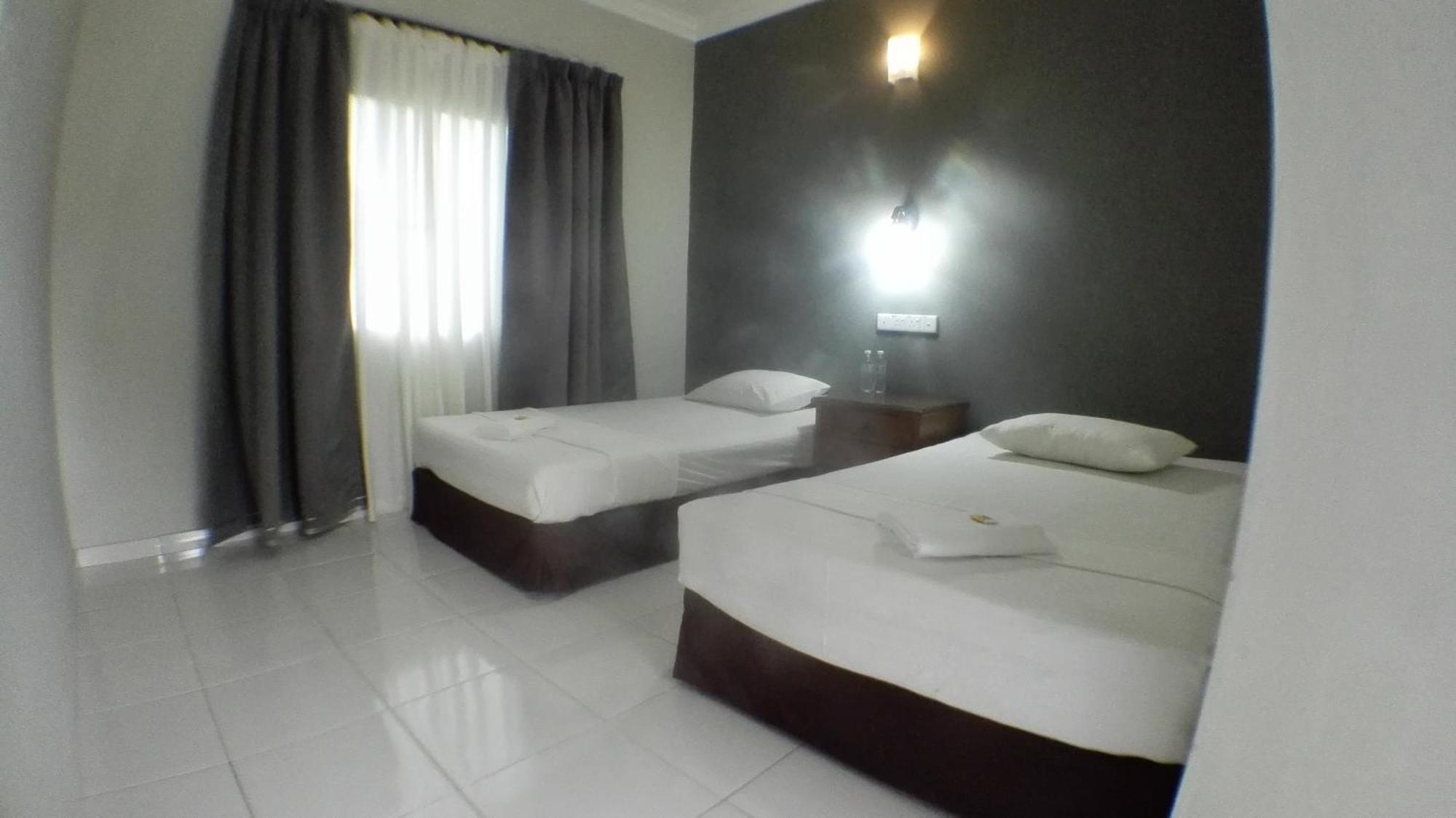 Tebing Guest House Taman Negara Malaysia Куала Тахан Екстериор снимка