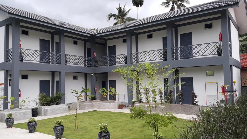 Tebing Guest House Taman Negara Malaysia Куала Тахан Екстериор снимка