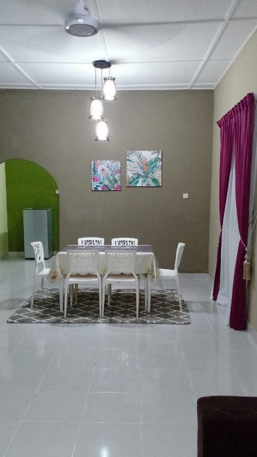 Tebing Guest House Taman Negara Malaysia Куала Тахан Екстериор снимка