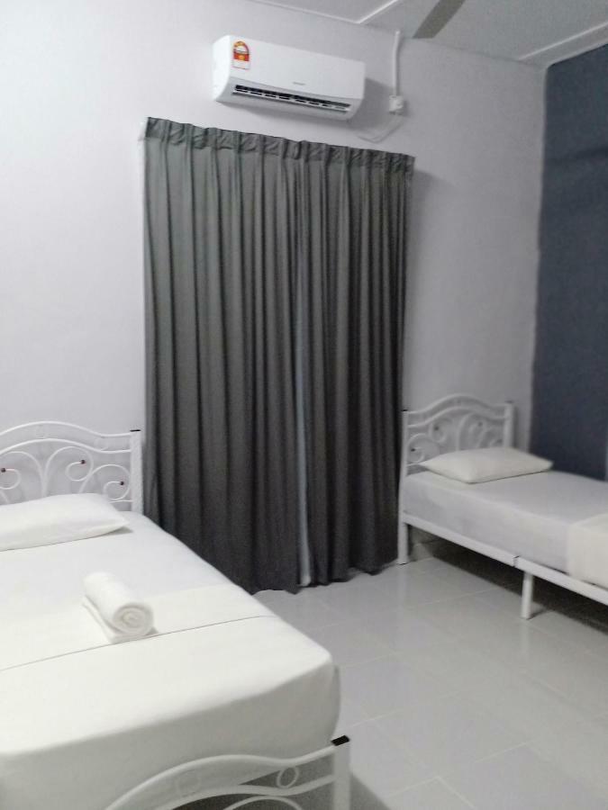 Tebing Guest House Taman Negara Malaysia Куала Тахан Екстериор снимка