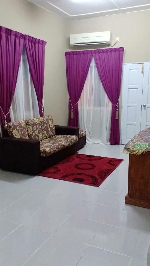 Tebing Guest House Taman Negara Malaysia Куала Тахан Екстериор снимка