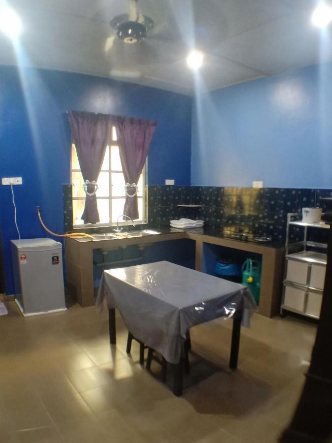 Tebing Guest House Taman Negara Malaysia Куала Тахан Екстериор снимка