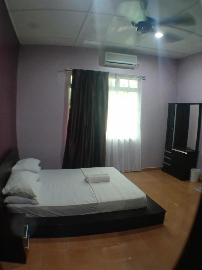 Tebing Guest House Taman Negara Malaysia Куала Тахан Екстериор снимка
