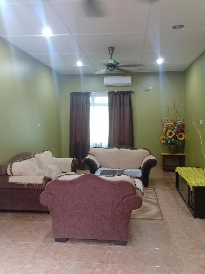 Tebing Guest House Taman Negara Malaysia Куала Тахан Екстериор снимка